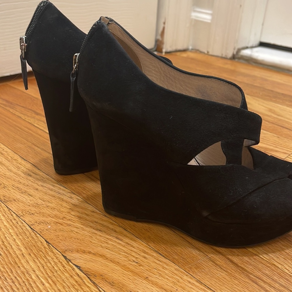 Prada shoes flat form black velvet open toe’s - Picture 5 of 7